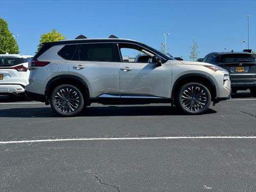 2025 Nissan Rogue Platinum