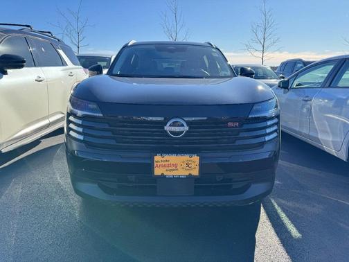 2025 Nissan Kicks SR