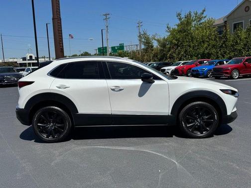 Snowflake White Pearl Mica 2022 Mazda CX-30 2.5 Turbo Premium Package