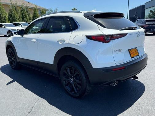 Snowflake White Pearl Mica 2022 Mazda CX-30 2.5 Turbo Premium Package