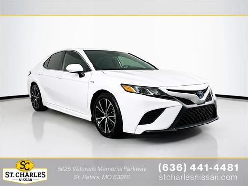 2019 Toyota Camry Hybrid XLE