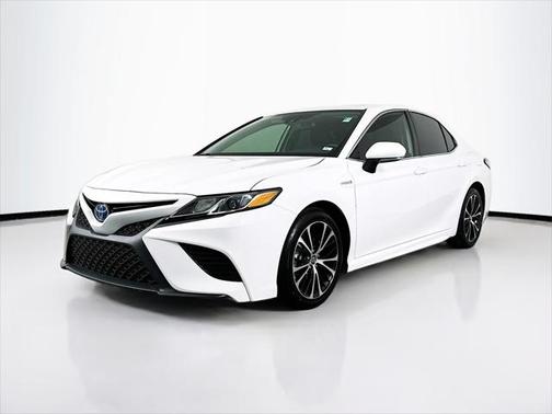2019 Toyota Camry Hybrid XLE