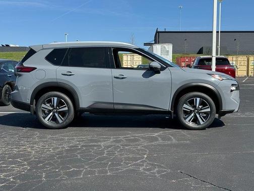 2025 Nissan Rogue SL
