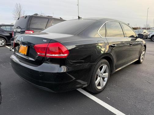 2015 Volkswagen Passat 1.8T Limited Edition