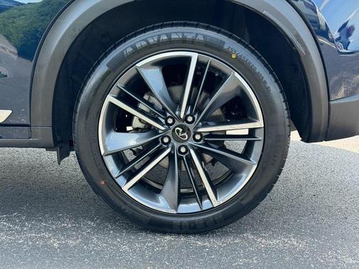 2024 INFINITI QX55 LUXE