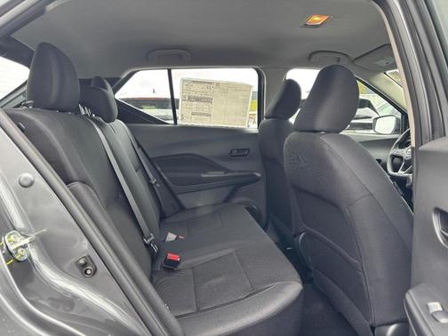 2025 Nissan Kicks S