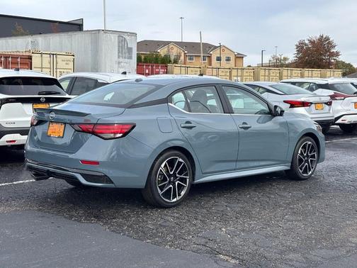 2025 Nissan Sentra SR