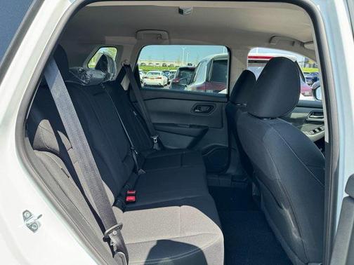 2025 Nissan Rogue S