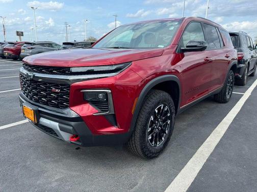 Radiant Red Tintcoat 2024 Chevrolet Traverse AWD Z71