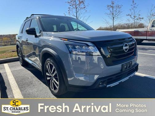 2024 Nissan Pathfinder Platinum 4WD
