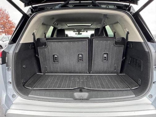 2024 Nissan Pathfinder Platinum 4WD