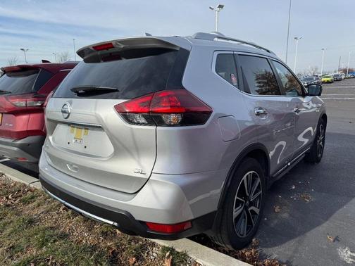 2018 Nissan Rogue SL