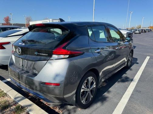 2022 Nissan Leaf SL PLUS 62 kWh