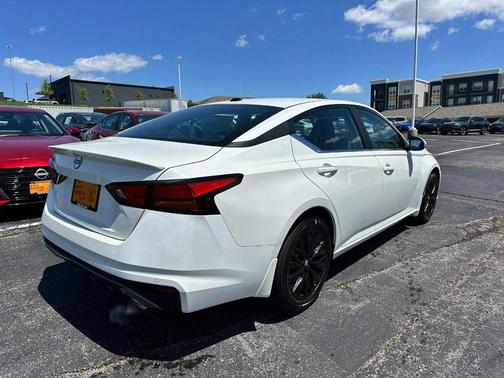 Pearl White Tricoat 2026 Nissan Altima 2.5 SV