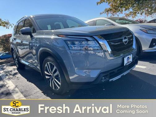 2022 Nissan Pathfinder Platinum 4WD
