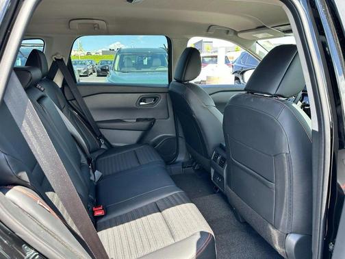 Super Black 2026 Nissan Rogue Rock Creek