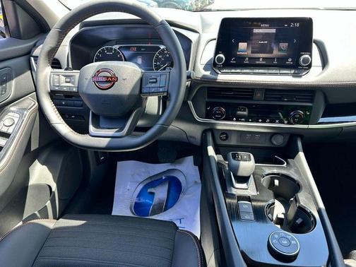 Super Black 2026 Nissan Rogue Rock Creek