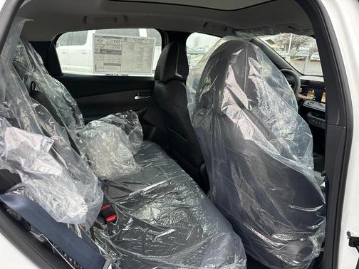 2026 Nissan Leaf PLATINUM+