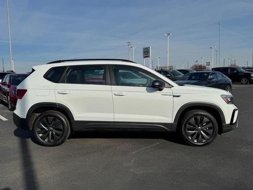 2024 Volkswagen Taos 1.5T S