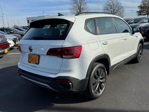 2024 Volkswagen Taos 1.5T S