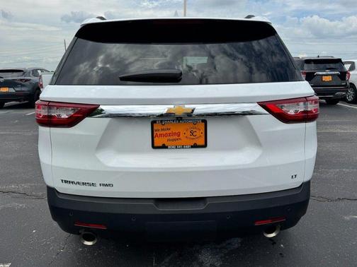 Summit White 2020 Chevrolet Traverse LT Cloth