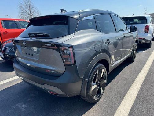 Gun Metallic 2025 Nissan Kicks SR