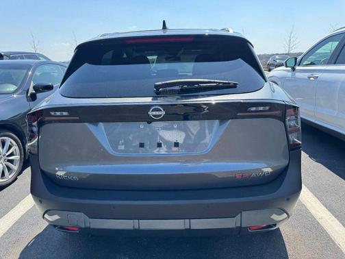 Gun Metallic 2025 Nissan Kicks SR