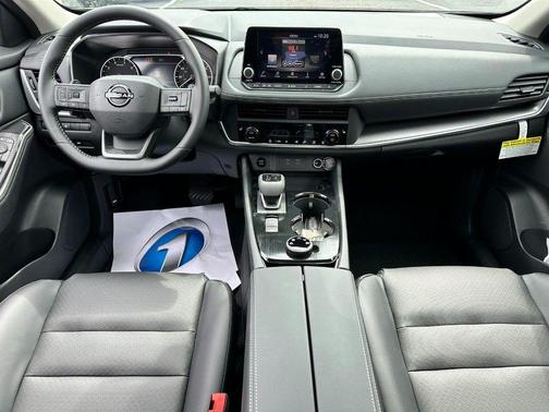 Super Black 2026 Nissan Rogue Dark Armor