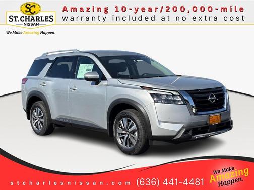 2025 Nissan Pathfinder SL 4WD