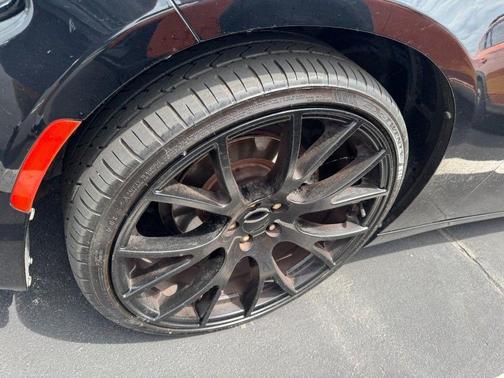 Pitch Black Clearcoat 2020 Dodge Charger SXT