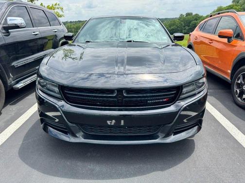 Pitch Black Clearcoat 2020 Dodge Charger SXT