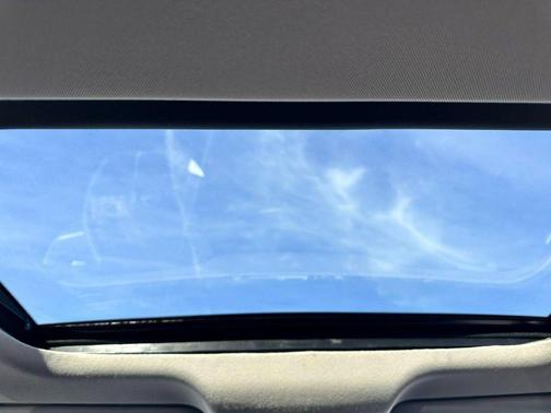 Super Black 2026 Nissan Kicks SV