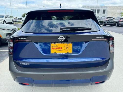 2025 Nissan Kicks SV