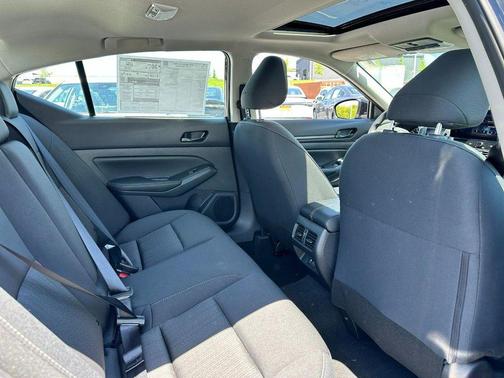 Super Black Clearcoat 2026 Nissan Altima 2.5 SV