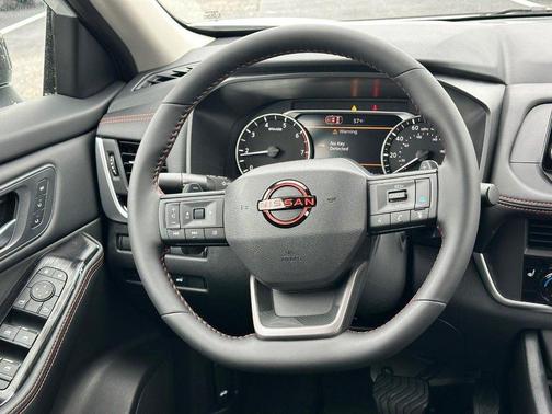 Everest White Pearl Tricoat 2026 Nissan Rogue Rock Creek