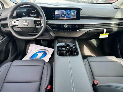 Everest White Pearl Tricoat 2026 Nissan Murano SV