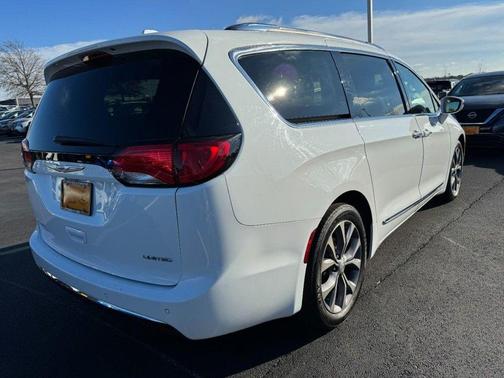 2019 Chrysler Pacifica Limited