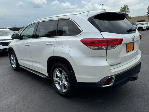 Blizzard Pearl 2017 Toyota Highlander Limited