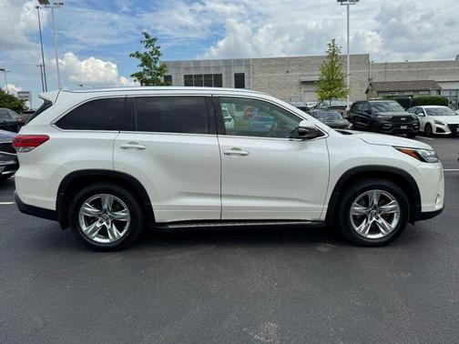 Blizzard Pearl 2017 Toyota Highlander Limited