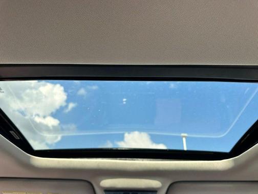 Baltic Teal/Super Black 2026 Nissan Pathfinder Platinum