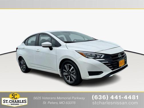 Aspen White Tricoat 2025 Nissan Versa 1.6 SV