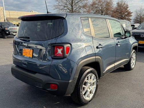 2023 Jeep Renegade Latitude