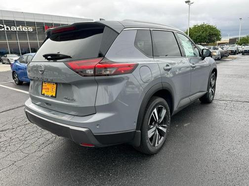 2025 Nissan Rogue SL
