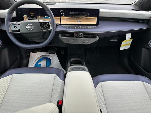 2026 Nissan Leaf PLATINUM+