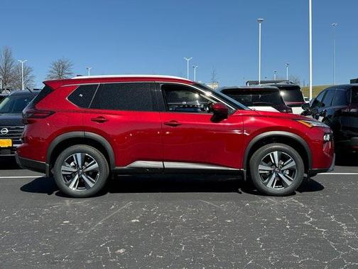 2025 Nissan Rogue SL