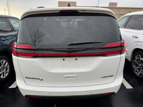 2025 Chrysler Pacifica Limited
