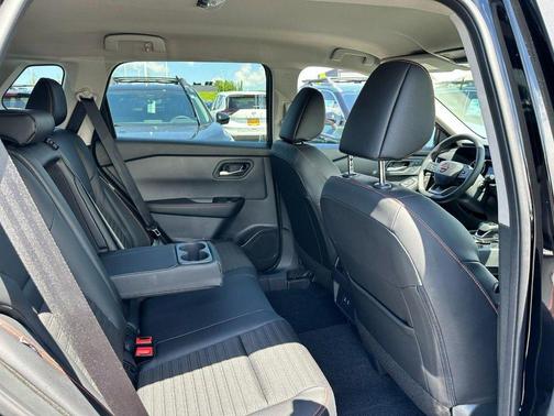 Super Black 2026 Nissan Rogue Rock Creek