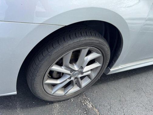 Brilliant Silver 2014 Nissan Sentra SR