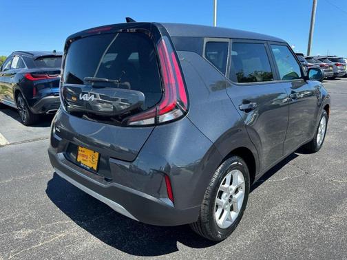2024 Kia Soul LX