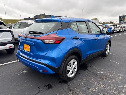 2025 Nissan Kicks S
